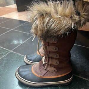 Sorel Joan of Arctic Waterproof Boot Size 9